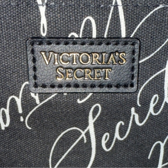 Victoria's Secret Black and White Script Tote NWT - Picture 2 of 4